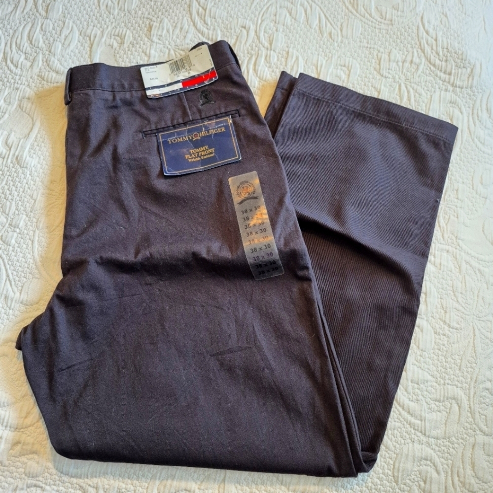 Tommy Hilfiger men's size 38 x 30 dark brown casual pants NEW